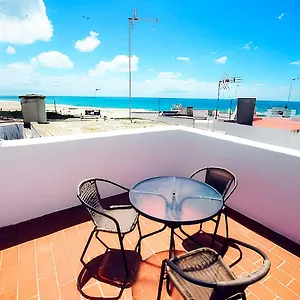 Apartamento Junto Al Mar Con Azotea Comunitaria I Conil De La Frontera